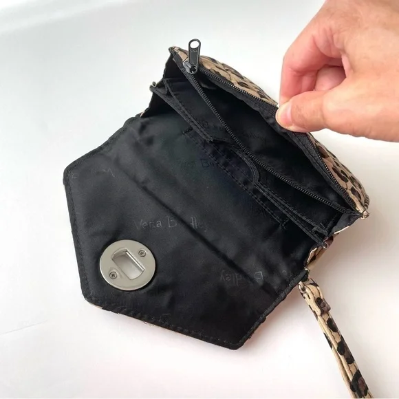 Vera Bradley Your Turn Smartphone Wristlet Leopard - Picture 5 of 5